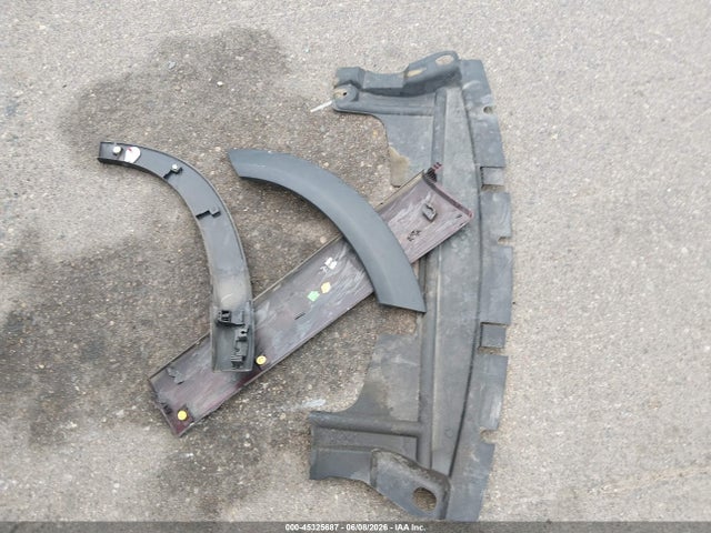 5TDJZRFH5JS813196 Toyota Highlander Xle