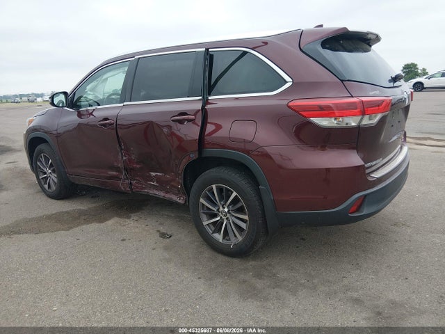 5TDJZRFH5JS813196 Toyota Highlander Xle