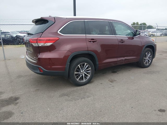 5TDJZRFH5JS813196 Toyota Highlander Xle