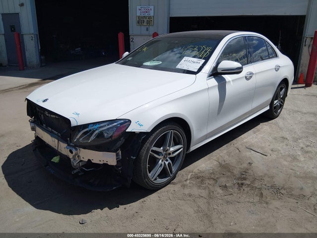2018 Mercedes-benz E 300 4matic მანქანა იყიდება აუქციონზე, vin: WDDZF4KB6JA463483, აუქციონის ნომერი: 45325695