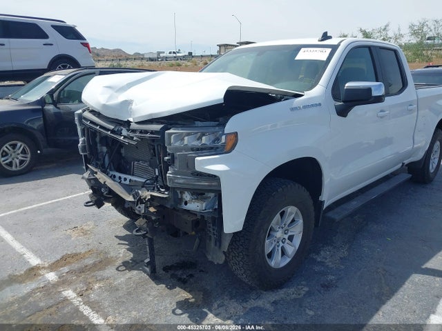 1GCRYDEK2KZ247570 Chevrolet Silverado 1500 Lt