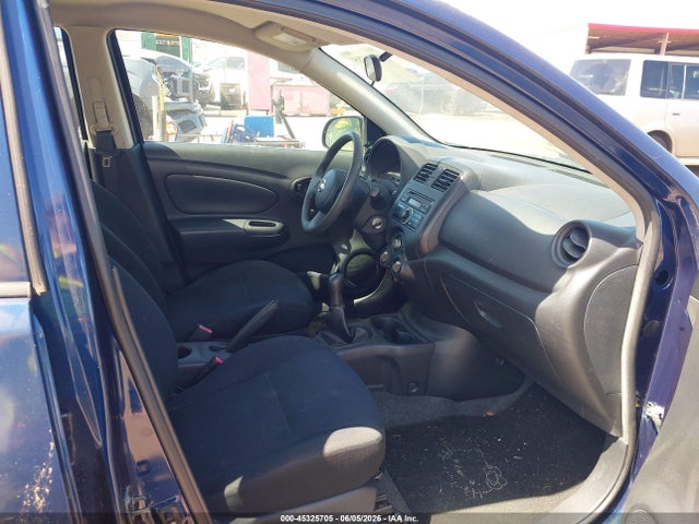 2013 Nissan Versa 1.6 S მანქანა იყიდება აუქციონზე, vin: 3N1CN7AP0DL875996, აუქციონის ნომერი: 45325705