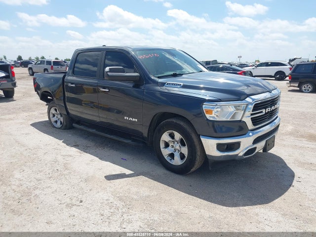 45325710 :رقم المزاد ، 1C6RREFG1LN385890 vin ، 2020 Ram 1500 Lone Star  4x2 5'7 Box مزاد بيع