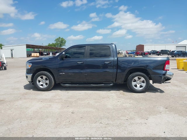 45325710 :رقم المزاد ، 1C6RREFG1LN385890 vin ، 2020 Ram 1500 Lone Star  4x2 5'7 Box مزاد بيع