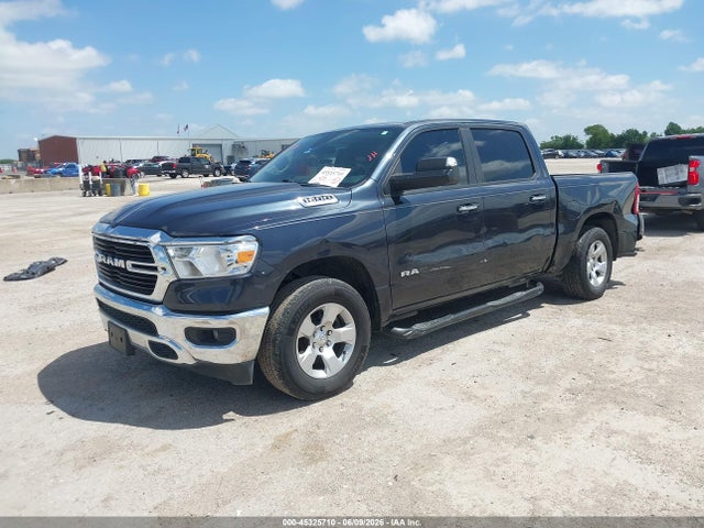 45325710 :رقم المزاد ، 1C6RREFG1LN385890 vin ، 2020 Ram 1500 Lone Star  4x2 5'7 Box مزاد بيع