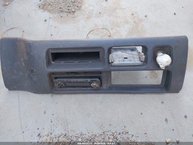 Продаж на аукціоні авто 2001 Isuzu Npr, vin: JALC4B14717010546, номер лоту: 45325713
