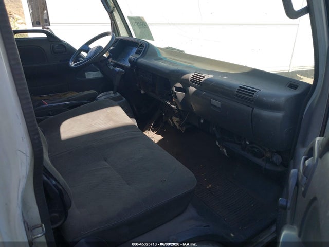 Продаж на аукціоні авто 2001 Isuzu Npr, vin: JALC4B14717010546, номер лоту: 45325713