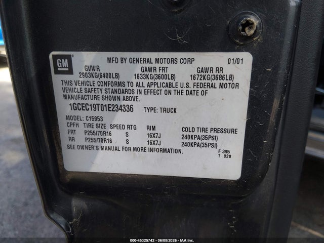 Auction sale of the 2001 Chevrolet Silverado 1500 Ls, vin: 1GCEC19T01E234336, lot number: 45325742