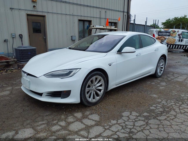 Tesla Model S 60/70/75/85 2016 5YJSA1E13GF159488 Image 2
