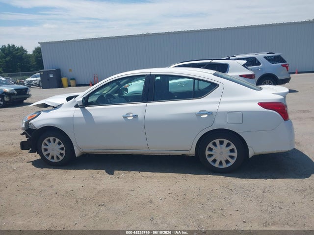 3N1CN7AP7HL807149 Nissan Versa 1.6 Sv