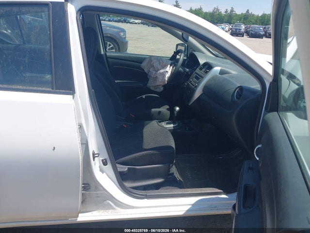 3N1CN7AP7HL807149 Nissan Versa 1.6 Sv