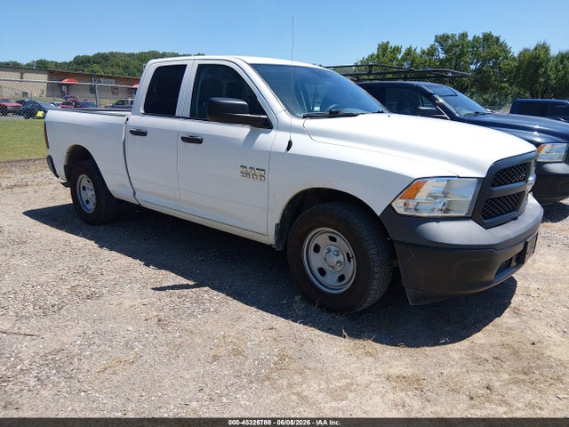 45325780 :رقم المزاد ، 1C6RR6FG9JS303599 vin ، 2018 Ram 1500 Tradesman  4x2 6'4 Box مزاد بيع