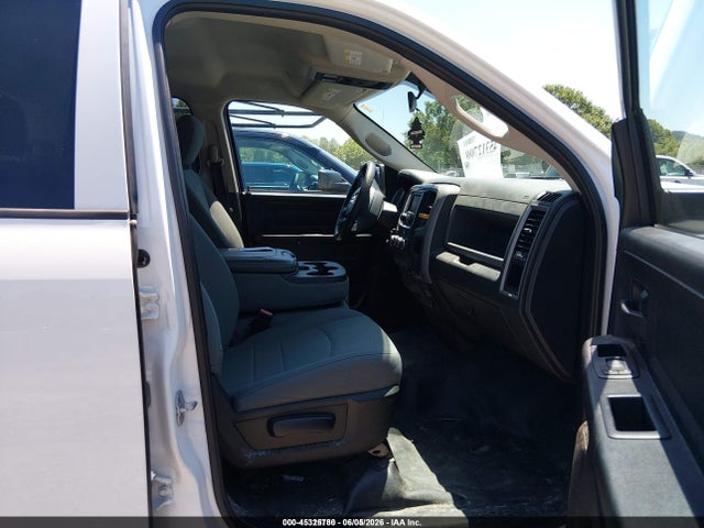 45325780 :رقم المزاد ، 1C6RR6FG9JS303599 vin ، 2018 Ram 1500 Tradesman  4x2 6'4 Box مزاد بيع