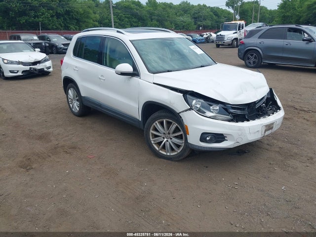Aukcja sprzedaży 2012 Volkswagen Tiguan Se, vin: WVGBV7AX0CW596139, numer aukcji: 45325781
