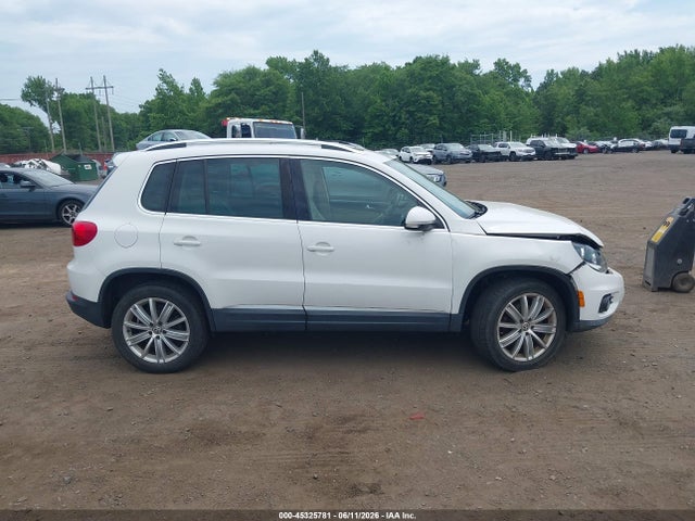 Продажа на аукционе авто 2012 Volkswagen Tiguan Se, vin: WVGBV7AX0CW596139, номер лота: 45325781