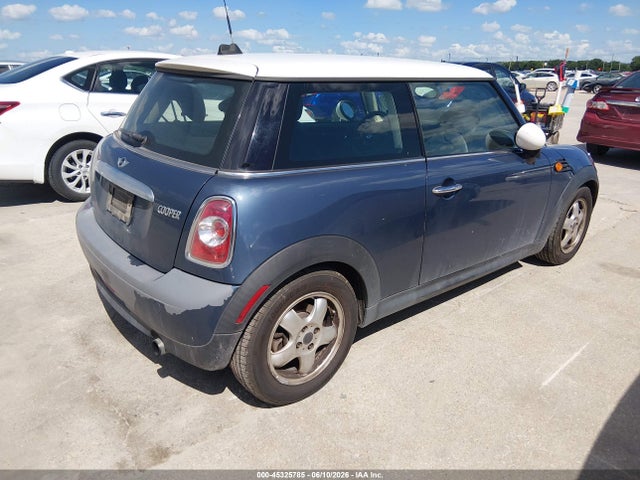 45325785 :رقم المزاد ، WMWSU3C5XBT251726 vin ، 2011 Mini Cooper مزاد بيع