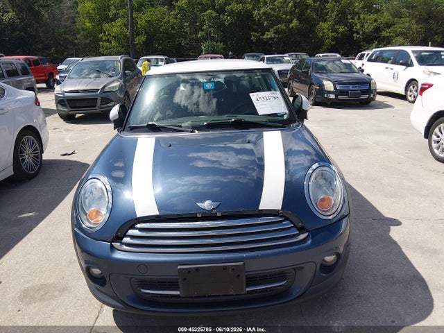 45325785 :رقم المزاد ، WMWSU3C5XBT251726 vin ، 2011 Mini Cooper مزاد بيع