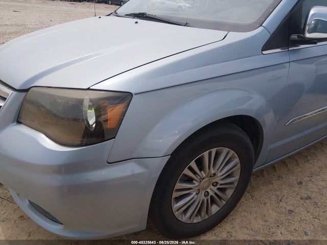 45325843 :رقم المزاد ، 2C4RC1CG2DR588766 vin ، 2013 Chrysler Town & Country Touring-l مزاد بيع