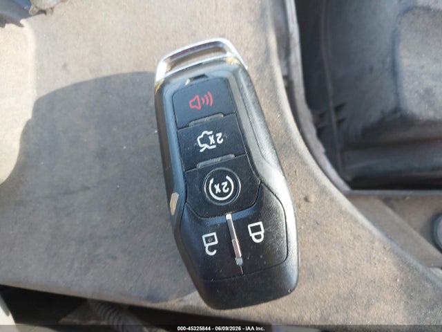 Продаж на аукціоні авто 2015 Lincoln Mkc, vin: 5LMCJ1A94FUJ15370, номер лоту: 45325844