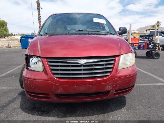 45325858 :رقم المزاد ، 1C4GP45R35B282560 vin ، 2005 Chrysler Town & Country مزاد بيع