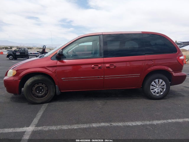 45325858 :رقم المزاد ، 1C4GP45R35B282560 vin ، 2005 Chrysler Town & Country مزاد بيع
