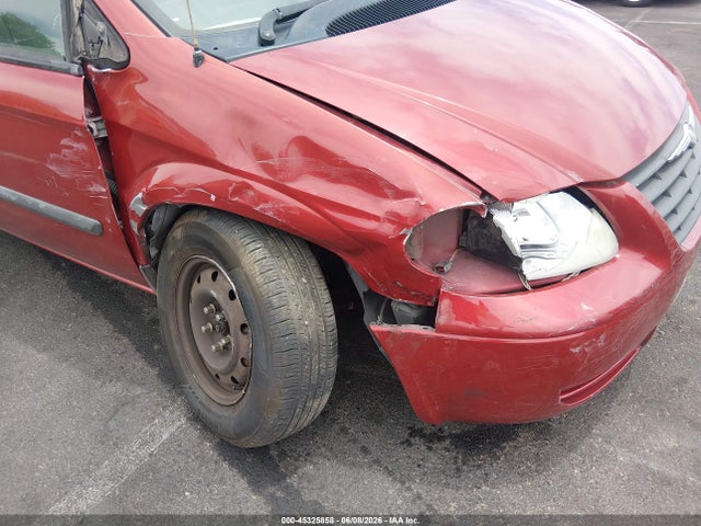 45325858 :رقم المزاد ، 1C4GP45R35B282560 vin ، 2005 Chrysler Town & Country مزاد بيع