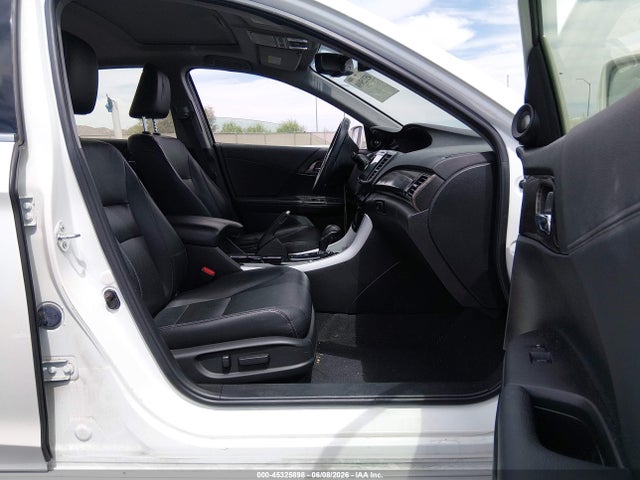 JHMCR6F76HC008493 Honda Accord Hybrid Touring