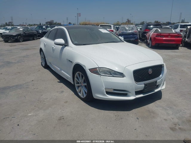 Jaguar Xj R-sport 2017 SAJWA1C73H8W12309 главное изображение