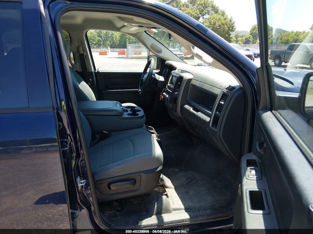 45325906 :رقم المزاد ، 1C6RR6KG8HS835782 vin ، 2017 Ram 1500 Tradesman  4x2 5'7 Box مزاد بيع
