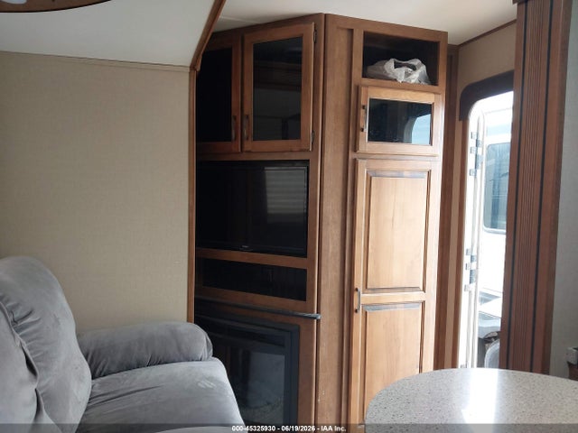 Продажа на аукционе авто 2015 Grand Design Reflection, vin: 573TR3622F3302757, номер лота: 45325930