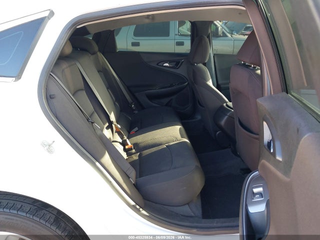 1G1ZC5ST0KF208097 Chevrolet Malibu 1fl
