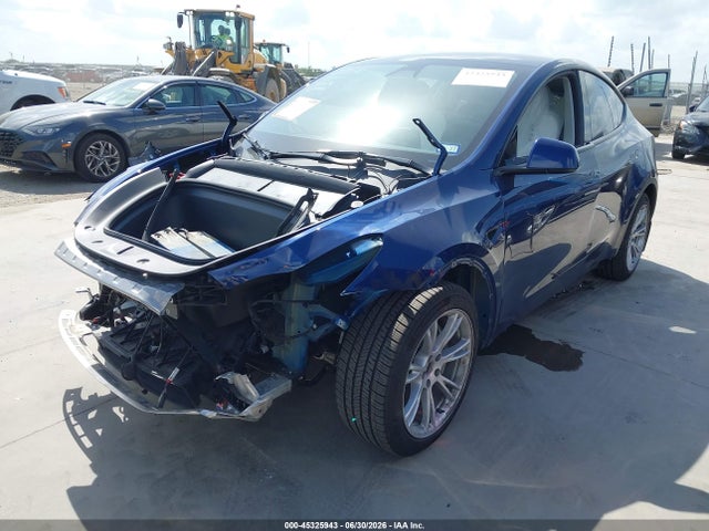 Продажа на аукционе авто 2023 Tesla Model Y Awd/long Range Dual Motor All-wheel Drive, vin: 7SAYGAEE3PF968570, номер лота: 45325943