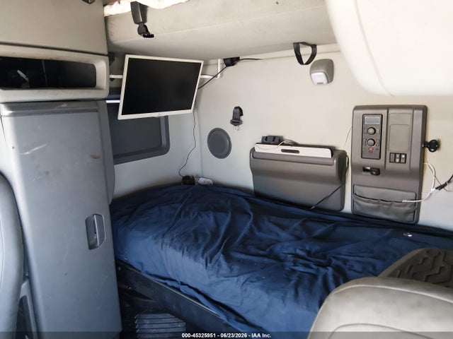 45325951 :رقم المزاد ، 4V4NC9EH3KN217410 vin ، 2019 Volvo Vnl مزاد بيع