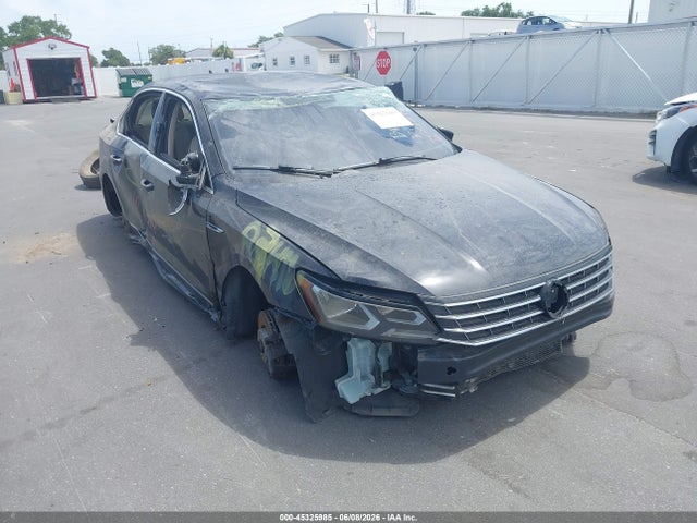 Aukcja sprzedaży 2017 Volkswagen Passat 1.8t R-line, vin: 1VWDT7A37HC046166, numer aukcji: 45325985