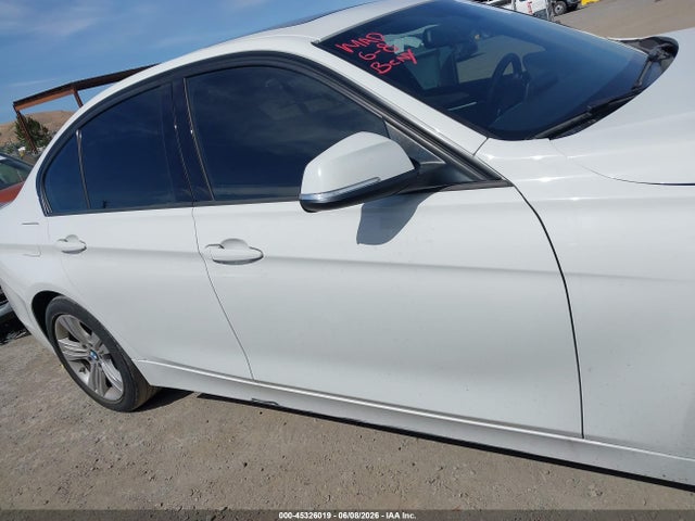 BMW 328I 2016 WBA8E9G50GNT86259 Image 13