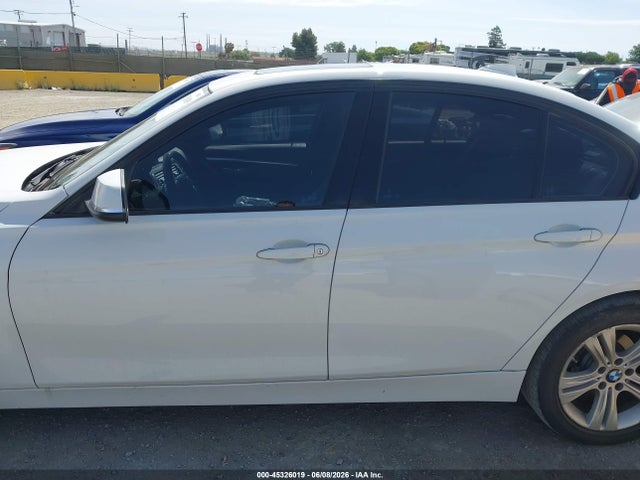 BMW 328I 2016 WBA8E9G50GNT86259 Image 14