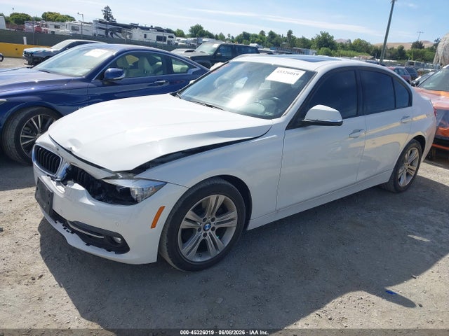 BMW 328I 2016 WBA8E9G50GNT86259 Image 2