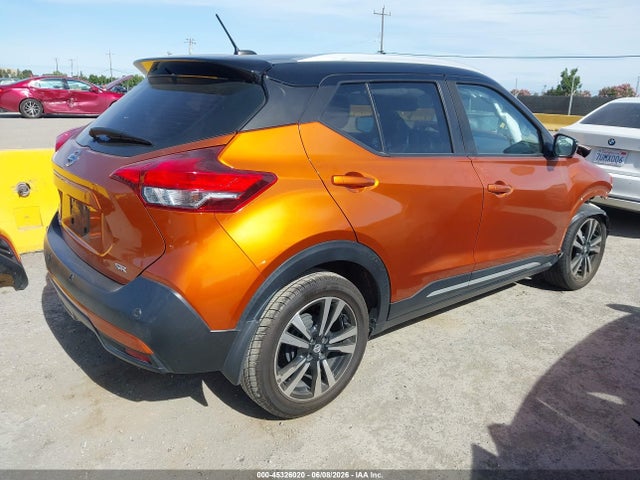 3N1CP5DV6LL562720 Nissan Kicks Sr Xtronic Cvt