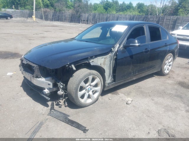 2014 Bmw 320i Xdrive მანქანა იყიდება აუქციონზე, vin: WBA3C3G52ENS72404, აუქციონის ნომერი: 45326026