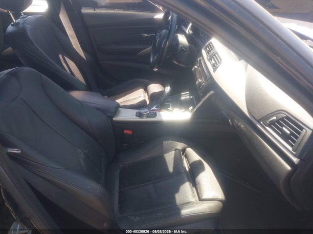 2014 Bmw 320i Xdrive მანქანა იყიდება აუქციონზე, vin: WBA3C3G52ENS72404, აუქციონის ნომერი: 45326026