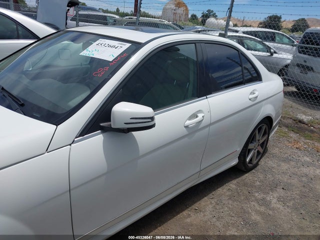 45326047 :رقم المزاد ، WDDGF4HB0EA943104 vin ، 2014 Mercedes-benz C 250 Sport مزاد بيع