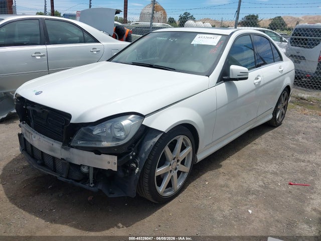 45326047 :رقم المزاد ، WDDGF4HB0EA943104 vin ، 2014 Mercedes-benz C 250 Sport مزاد بيع