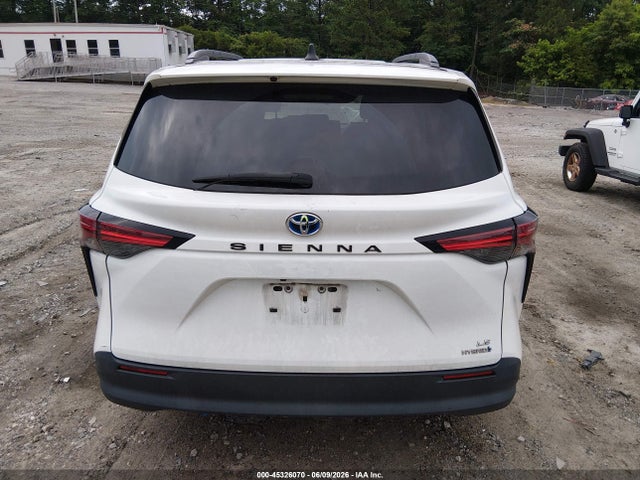 Toyota SIENNA LE 2022 5TDBRKEC3NS102698 Image 17