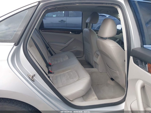 Продаж на аукціоні авто 2012 Volkswagen Passat 2.0l Tdi Sel Premium, vin: 1VWCN7A37CC083300, номер лоту: 45326104