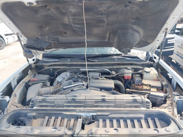 45326125 :رقم المزاد ، 1GB4YTEY7NF329412 vin ، 2022 Chevrolet Silverado 3500hd Chassis Lt مزاد بيع