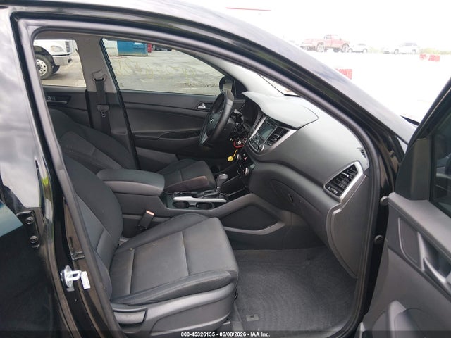 Продажа на аукционе авто 2016 Hyundai Tucson Se, vin: KM8J33A45GU212468, номер лота: 45326135