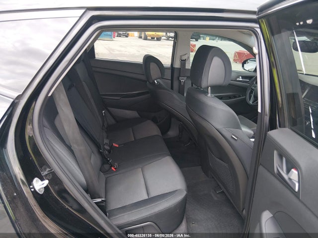 Продажа на аукционе авто 2016 Hyundai Tucson Se, vin: KM8J33A45GU212468, номер лота: 45326135