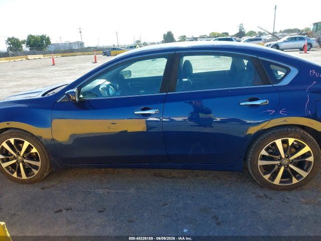 1N4AL3AP5HN317334 Nissan Altima 2.5 Sr