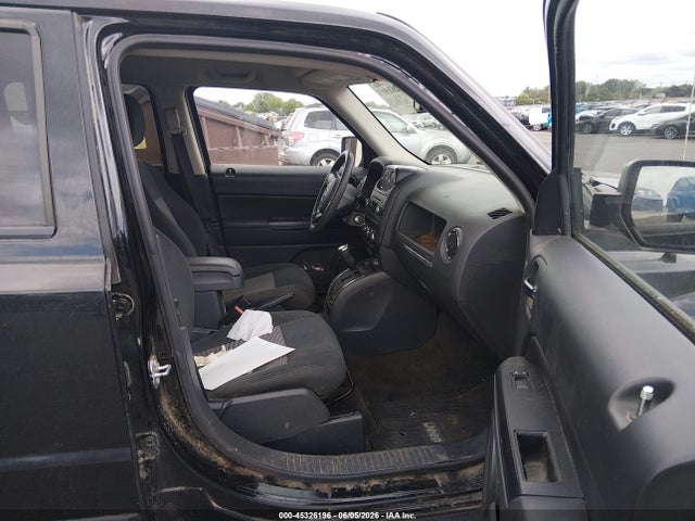 45326196 :رقم المزاد ، 1C4NJPBA2HD137690 vin ، 2017 Jeep Patriot Sport Fwd مزاد بيع