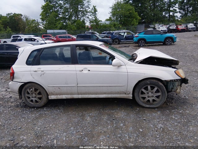 45326217 :رقم المزاد ، KNAFE161765322449 vin ، 2006 Kia Spectra5 مزاد بيع